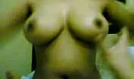 Las mujeres están interesadas videos de veteranas arrechas con grandes tetas masturbándose en dormir hombres tocar el pene
