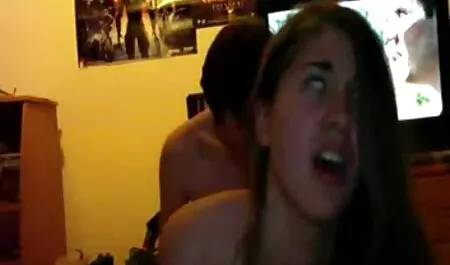 Ambos chicos dejan que la chica fantástica que está borracha en un círculo, un disparo videos xxx veteranas gratis y el otro despegue