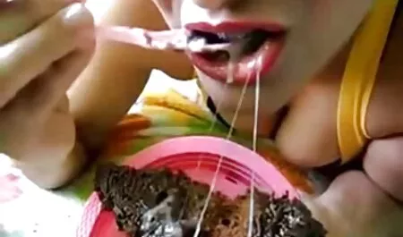 Paquistaní mujer con hermosa ropa negra veteranos cojiendo y pantalones en un hombre satisfactorio
