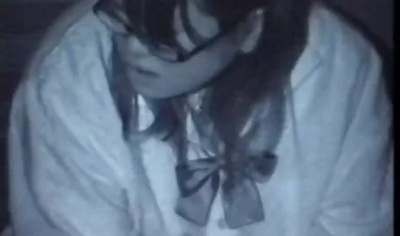 Hijastra atrapado en la cesta de ropa cuando video de veteranas ella sniffed su bragas