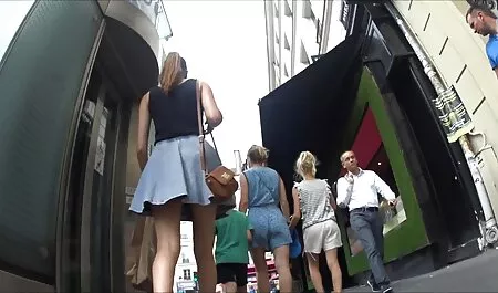 Chupando un miembro para dos chelas con falo pegajoso en veteranas con jovenes xxx el culo de plástico y el látigo