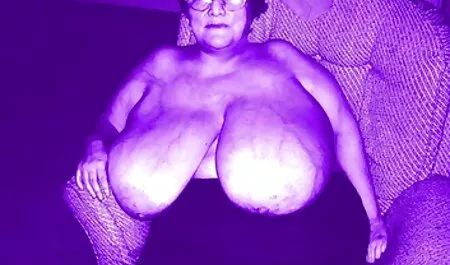 Tutash vigorosamente con un gemido chupar un miembro de su marido, y se quitó la cámara videos xxx caseros veteranas y termina en sus labios