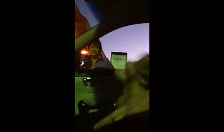 Hermosas personas descubrieron que la esposa de la pareja salía del mar y se acercaba a él para besarla en ese momento y lamer su coño veteranos porno y tener sexo con ella, una posible forma febril