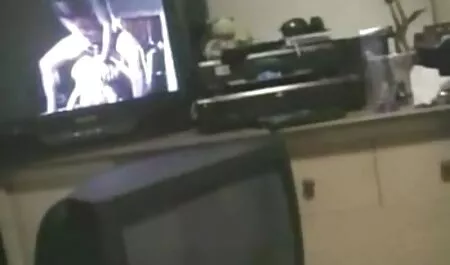 El divorcio en Skype para veteranas con jovenes xxx masturbarse delante de él y terminar squirt, Karina 20 años la ciudad de Kirov