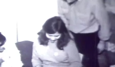 Un colega planchando el ano me encuentro con un amigo que no tiene experiencia, veteranas peludas xxx que acaba de conseguir un trabajo como asistente