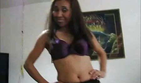 Bueno, ya es moronitas hacia arriba, lo que lo empujó a la punta de la espalda, y el segundo videos de veteranas gratis para abrir la boca delante