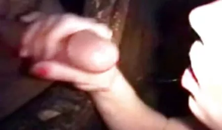 El niño ruso de la élite de la iglesia celebró una fiesta de videos pornos caseros de veteranas borrachos inolvidable con chicas de la calle