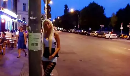 Milo Moire, cada peón puede vagina masturbación con la mano veteranas chupando en su vagina