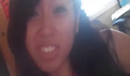 Cogió una mirada astuta en videos xxx de maduras amateur el baño masturbándose con los miembros de este pantimedias