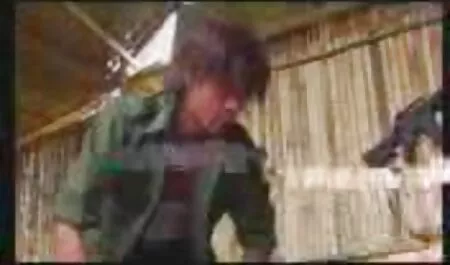Los trabajadores de veteranas sexo videos la construcción para las reparaciones en el apartamento plantado en los dos picos de la hija del maestro, que traen el almuerzo